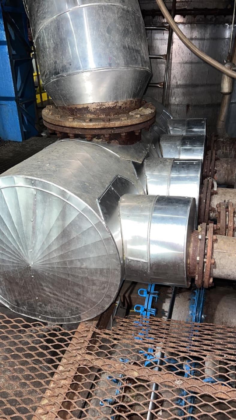 Isolamento térmico com acesso por cordas